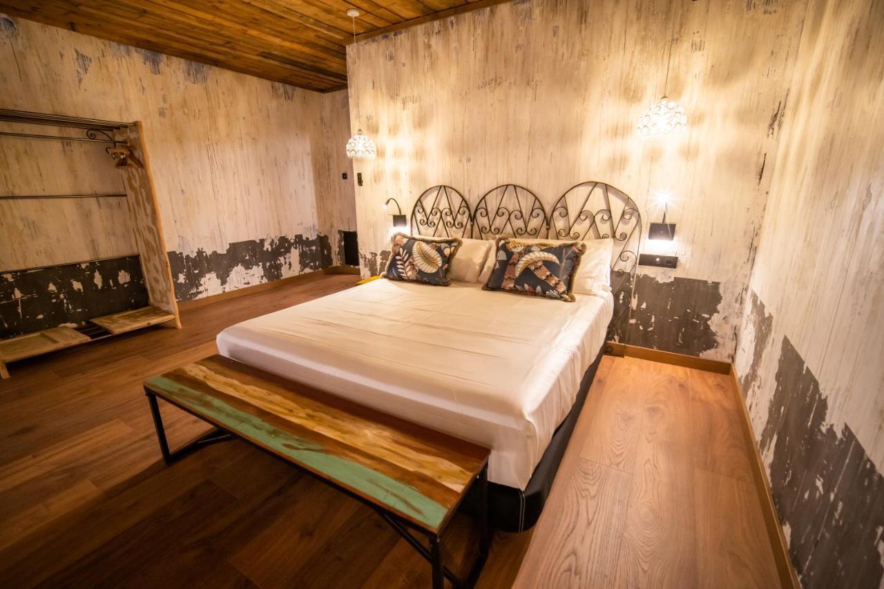 Hotel Somnifabrik فالديروبريس المظهر الخارجي الصورة